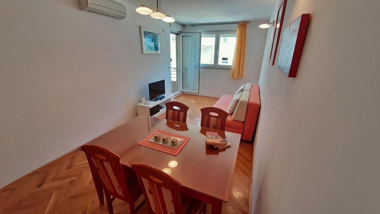 Apartment Jen Оміш Екстер'єр фото